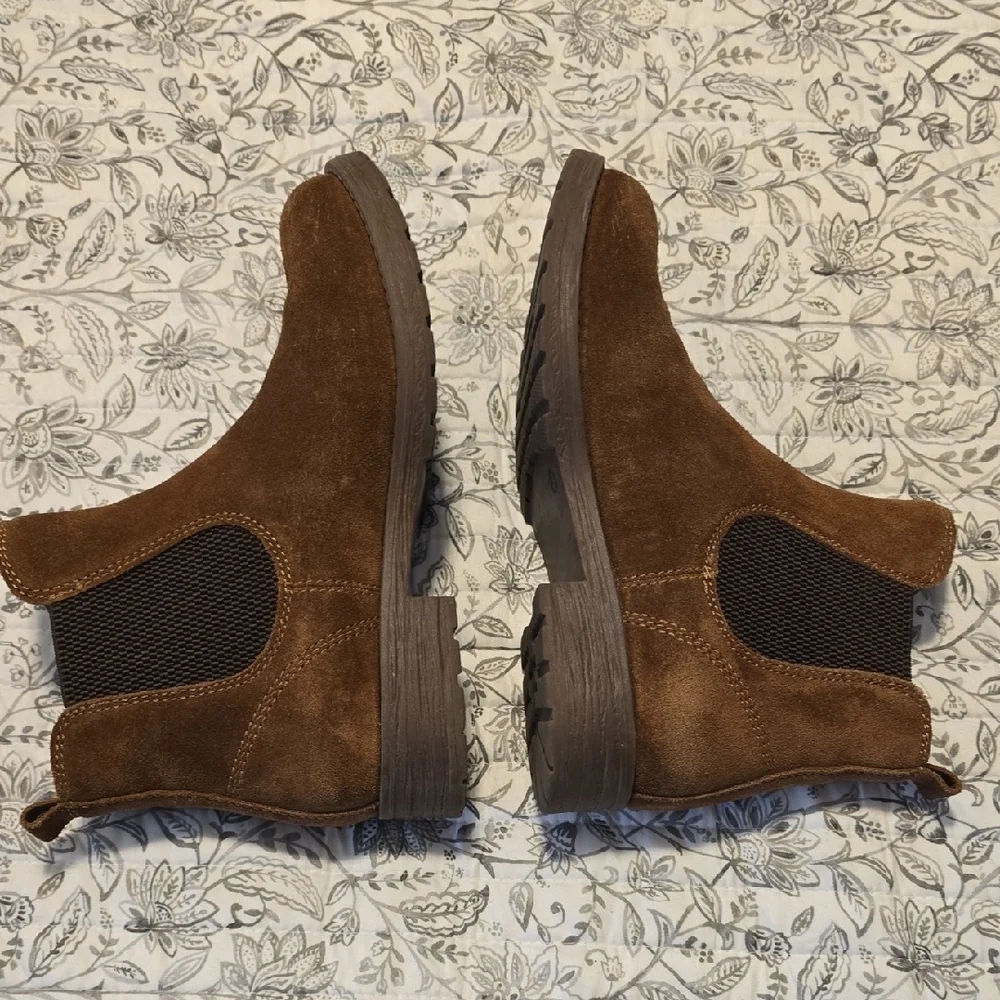 Bjorndal Tan Suede Ankle Booties - Picture 5 of 8